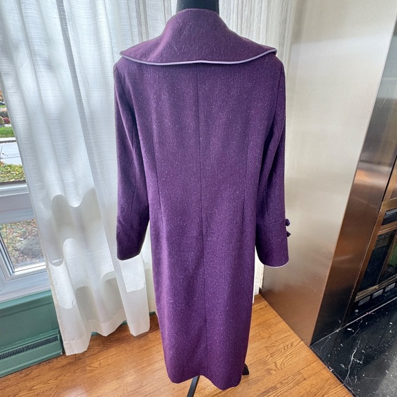 Vintage 60s coat, plum purple, lavender trim & buttons, Mod fall spring, 12/14 - Picture 5 of 12